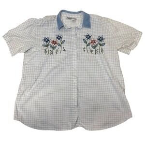 Capacity Woman 2X Embroidered Floral Gingham Button Front Blouse Blue White‎